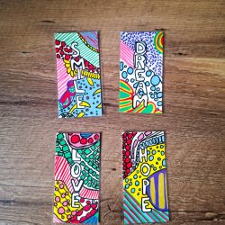 Marque-page psychédélique – Fait main et plastifié – 4 modèles unique